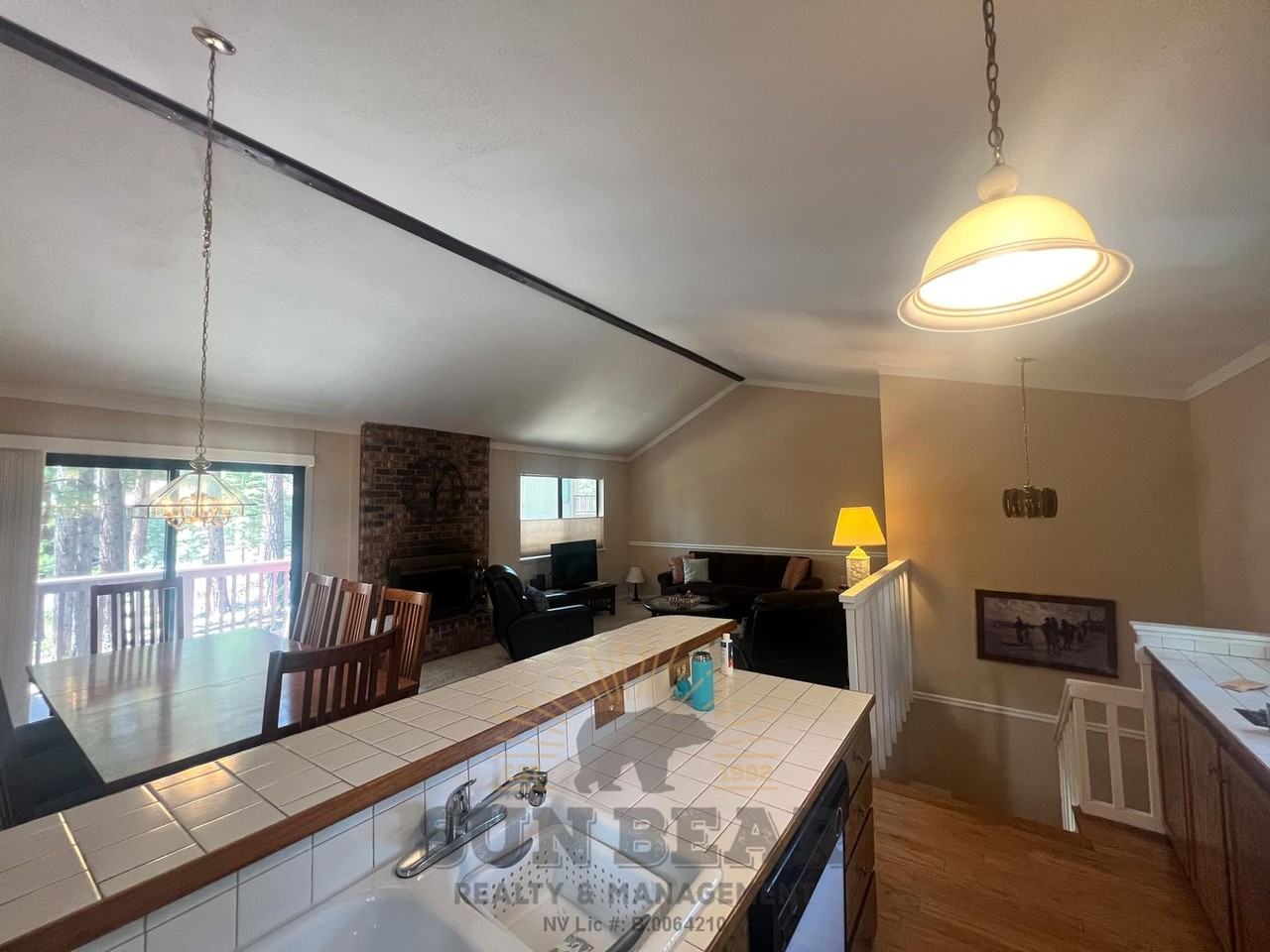 811 Southwood Blvd - Photo 4 of 19