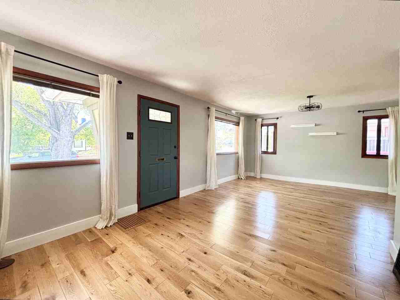 631 E Downington Ave - Photo 3 of 34