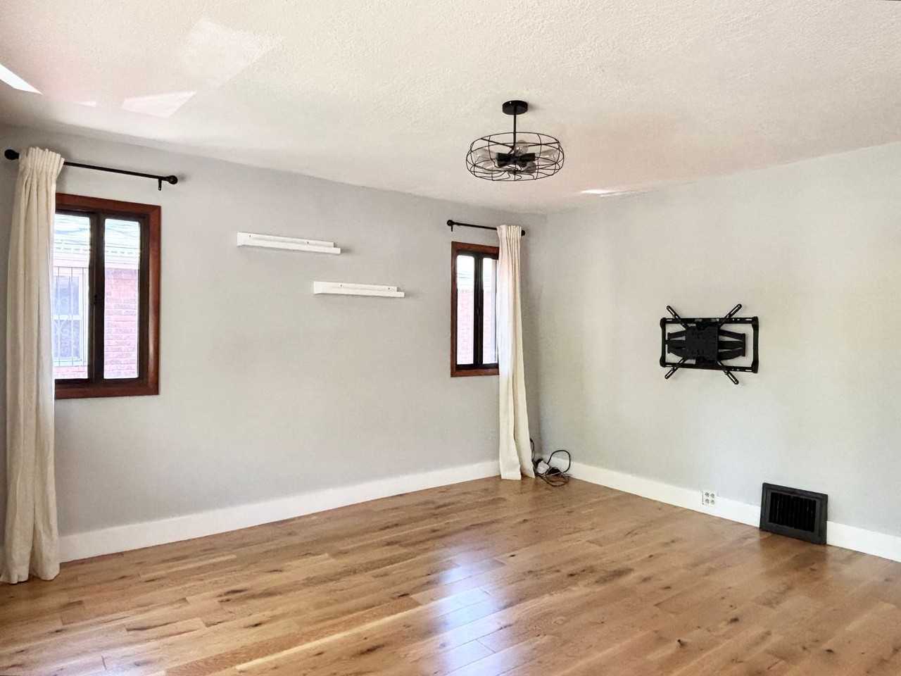631 E Downington Ave - Photo 6 of 34