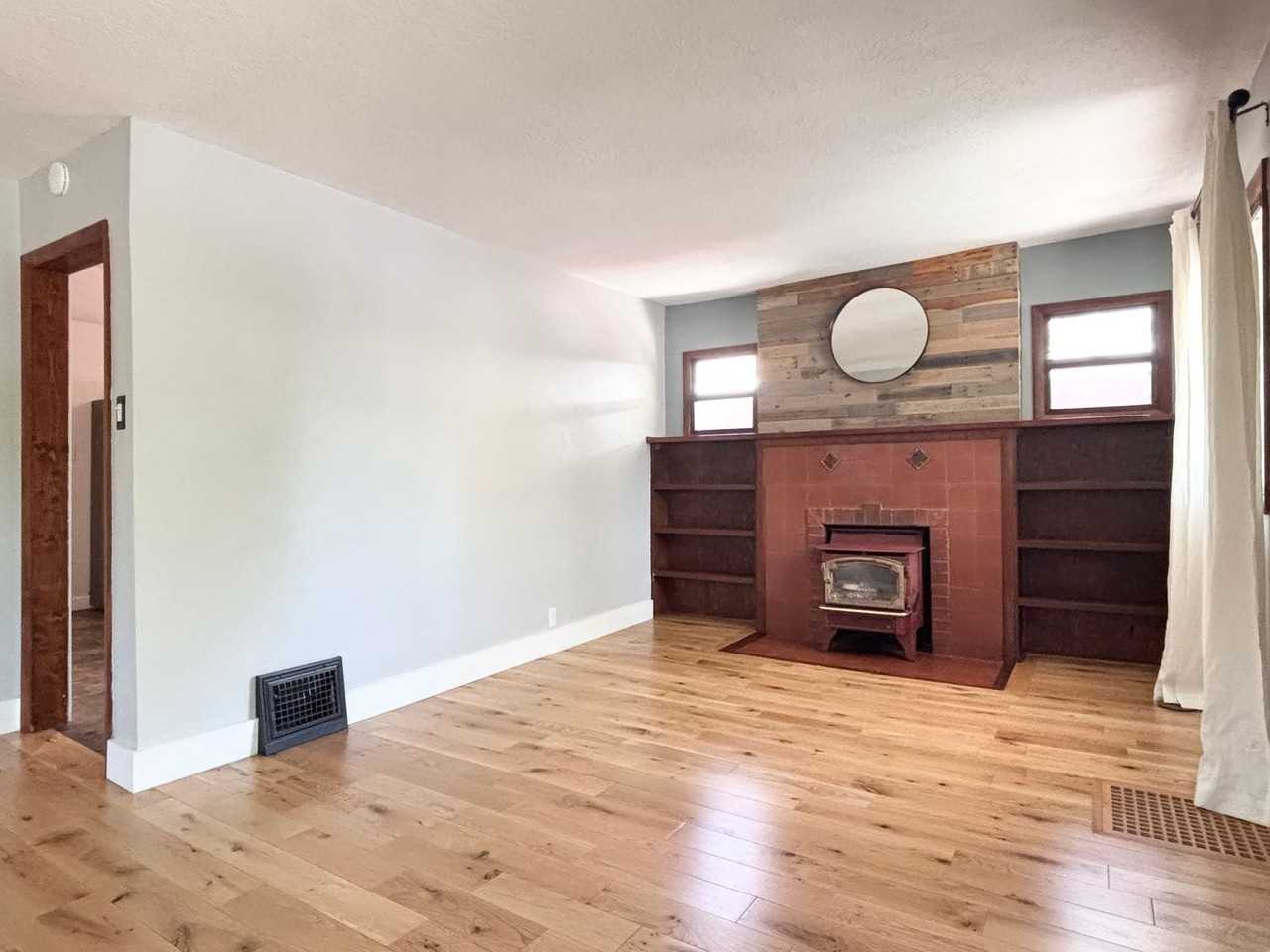 631 E Downington Ave - Photo 7 of 34