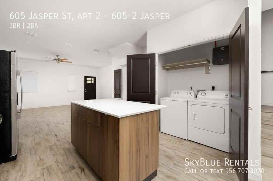 605 Jasper Street - Photo 7 of 15