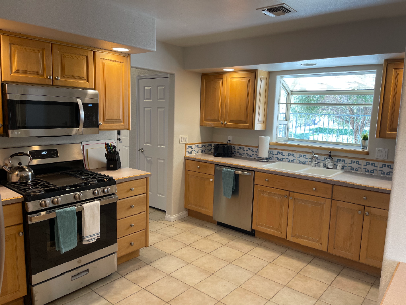 1254 Los Meadows Dr #2 - Photo 6 of 19