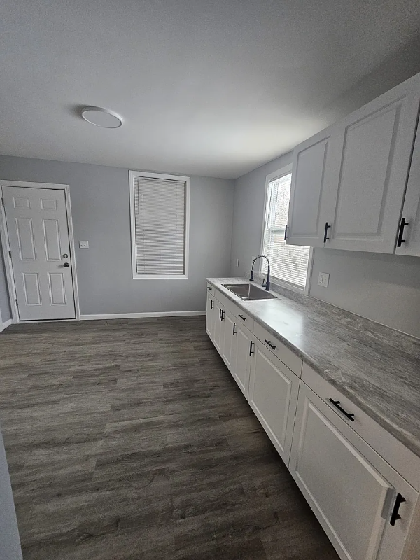 2901 Wade Ave #2 - Photo 2 of 9