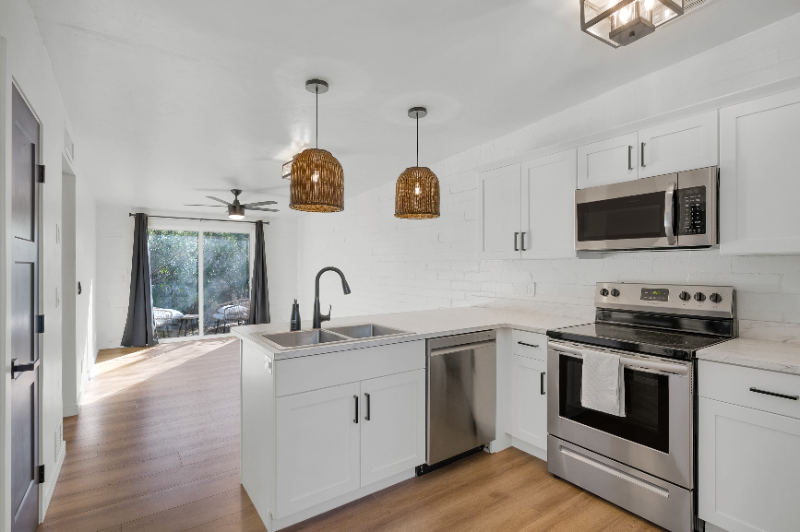 205 W 25th St #205 - Photo 3 of 11