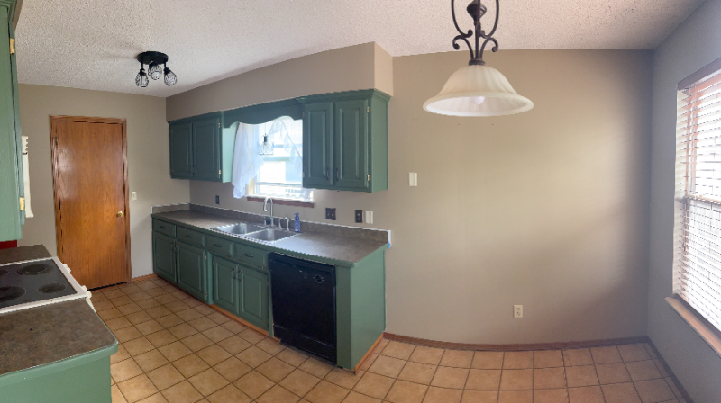 405 Valley View Dr - Photo 3 of 7