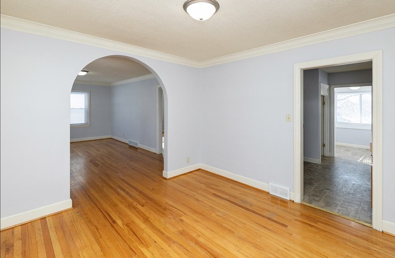 1938 63rd St - Photo 2 of 13