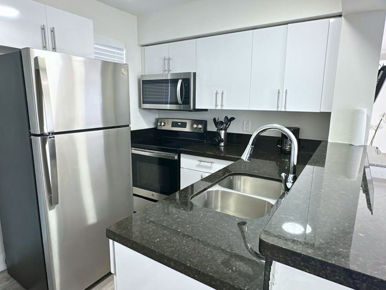 412 Sunset Drive - Photo 2 of 50