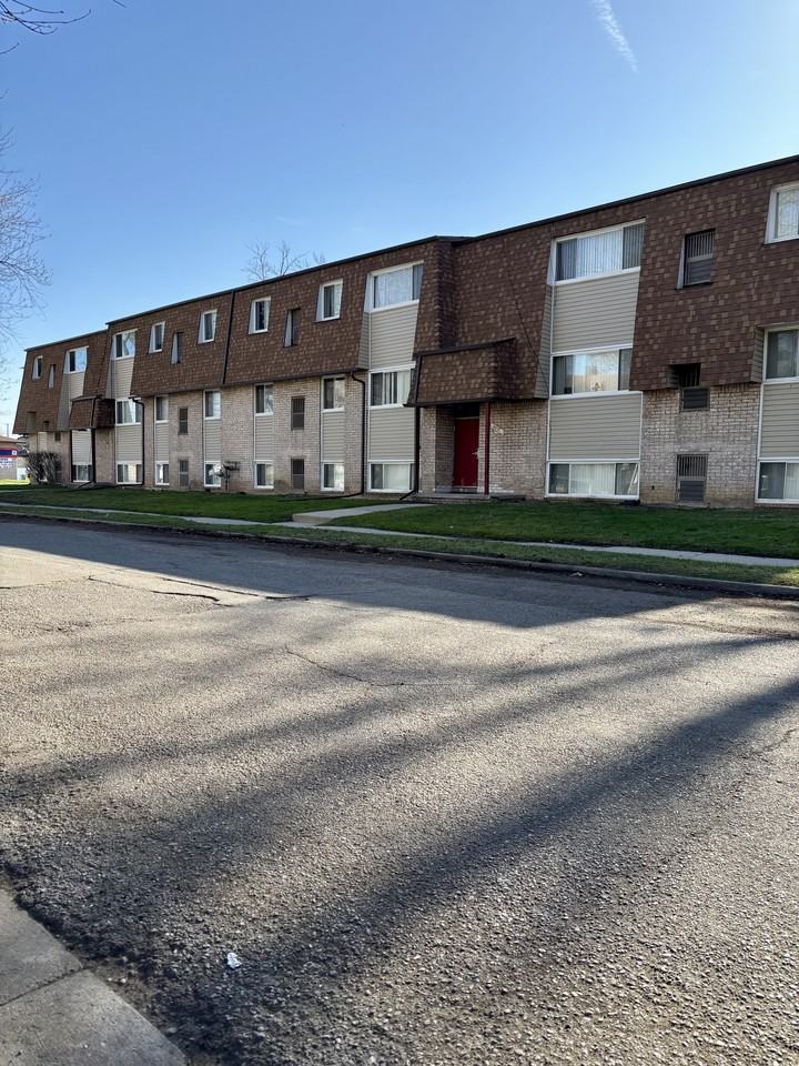 4581 High Street - Photo 2 of 8