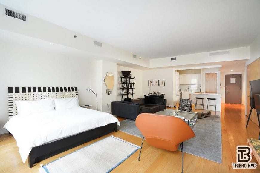 77 Reade Street - Photo 3 of 10