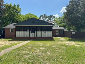 2704 Lee St #B1 - Photo 1 of 1