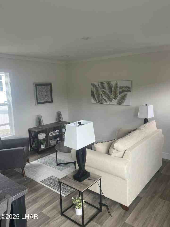 1100 Riverside Dr #117 - Photo 4 of 10