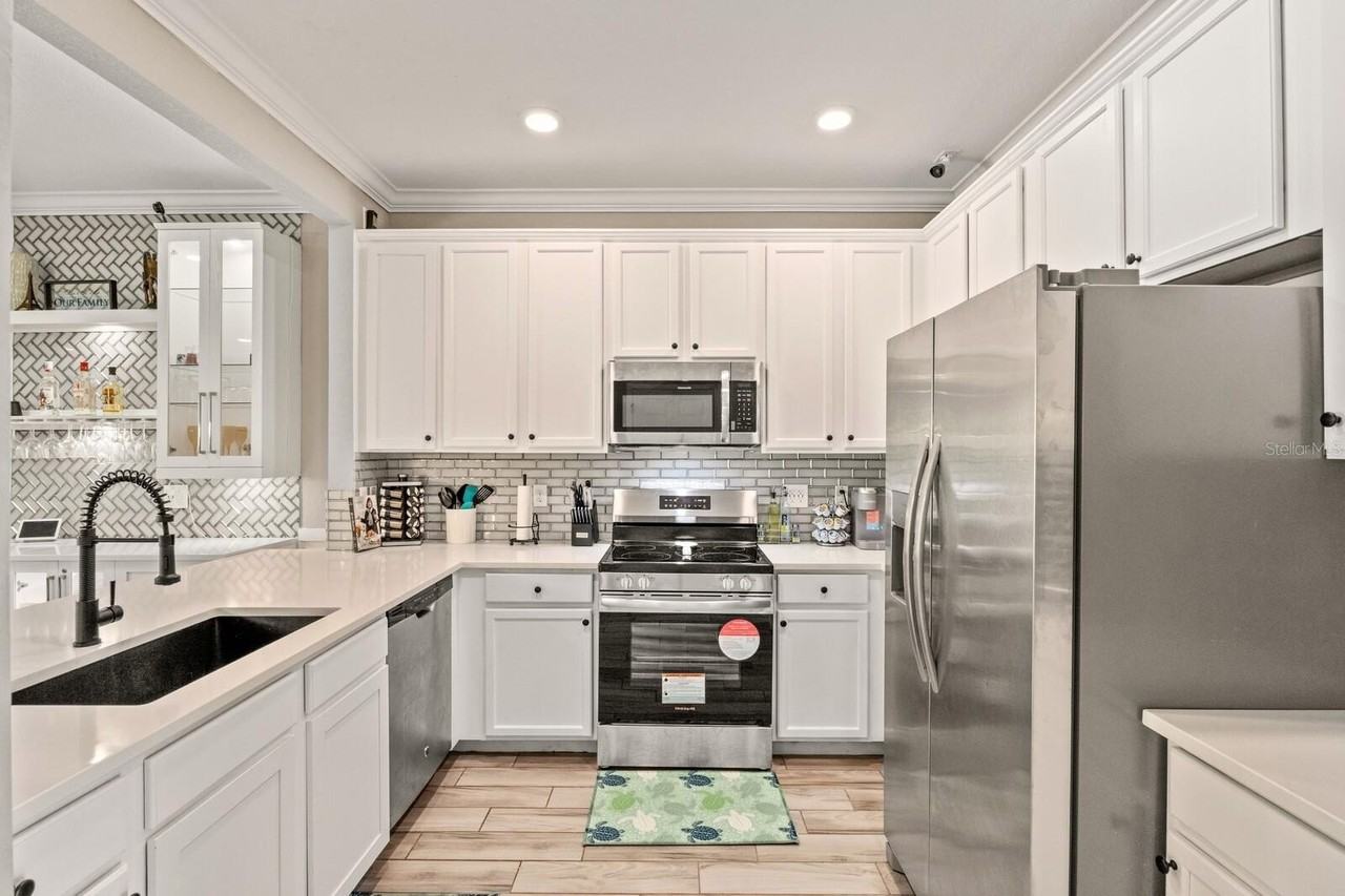 7215 Ketch Pl - Photo 6 of 27