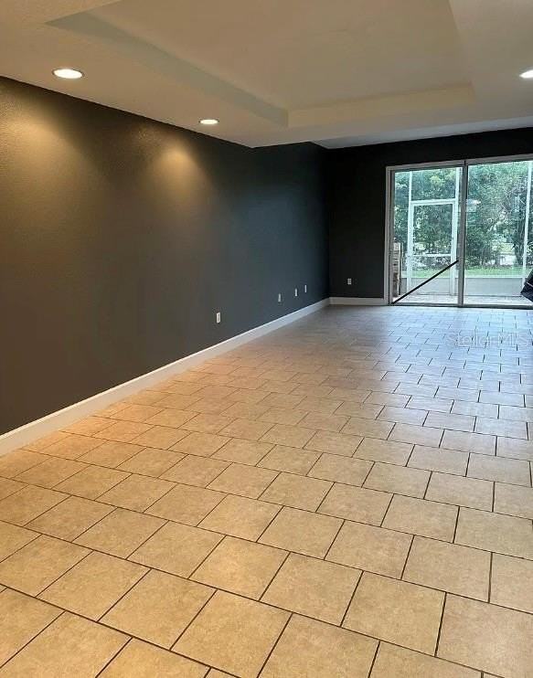 617 Founders Dr - Photo 5 of 23