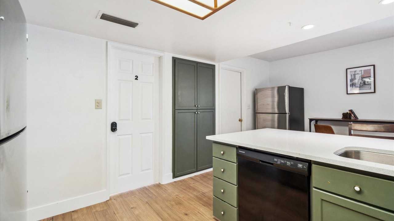 N 64th Ln - Photo 5 of 9