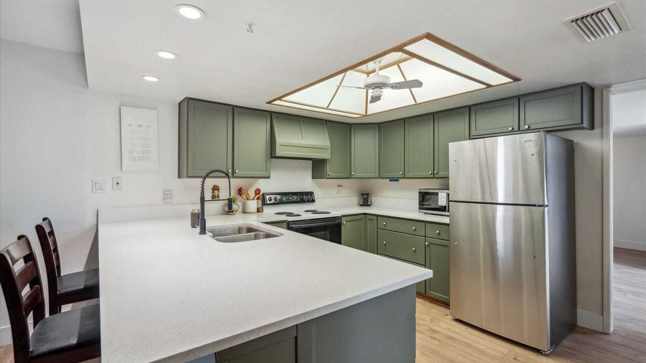 N 64th Ln - Photo 6 of 9