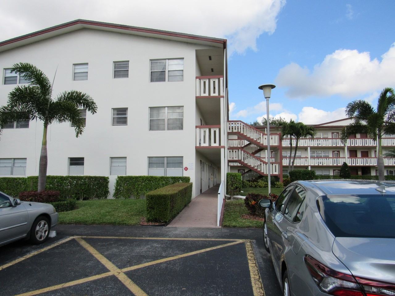 310 Brighton H - Photo 4 of 41