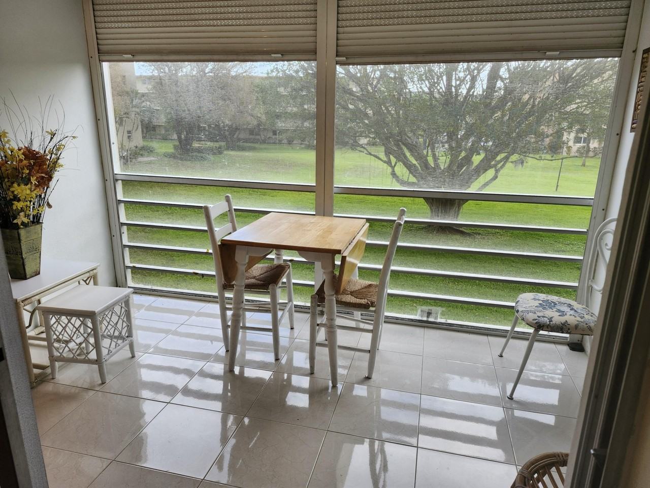 330 Ne 26th Ave #212 - Photo 7 of 31