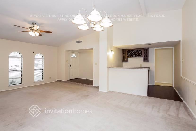 2010 Quail Valley East Dr - Photo 2 of 26