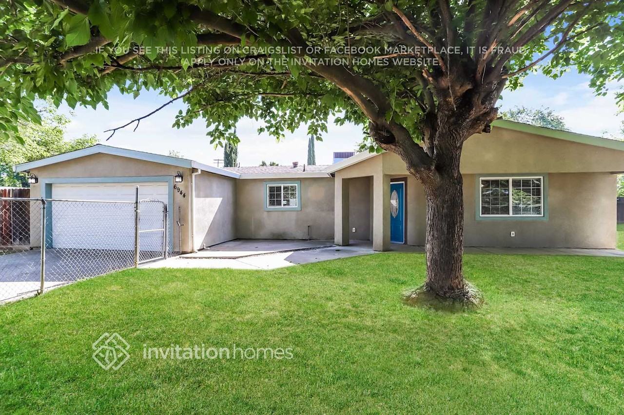 6944 5th Ave - Photo 3 of 17