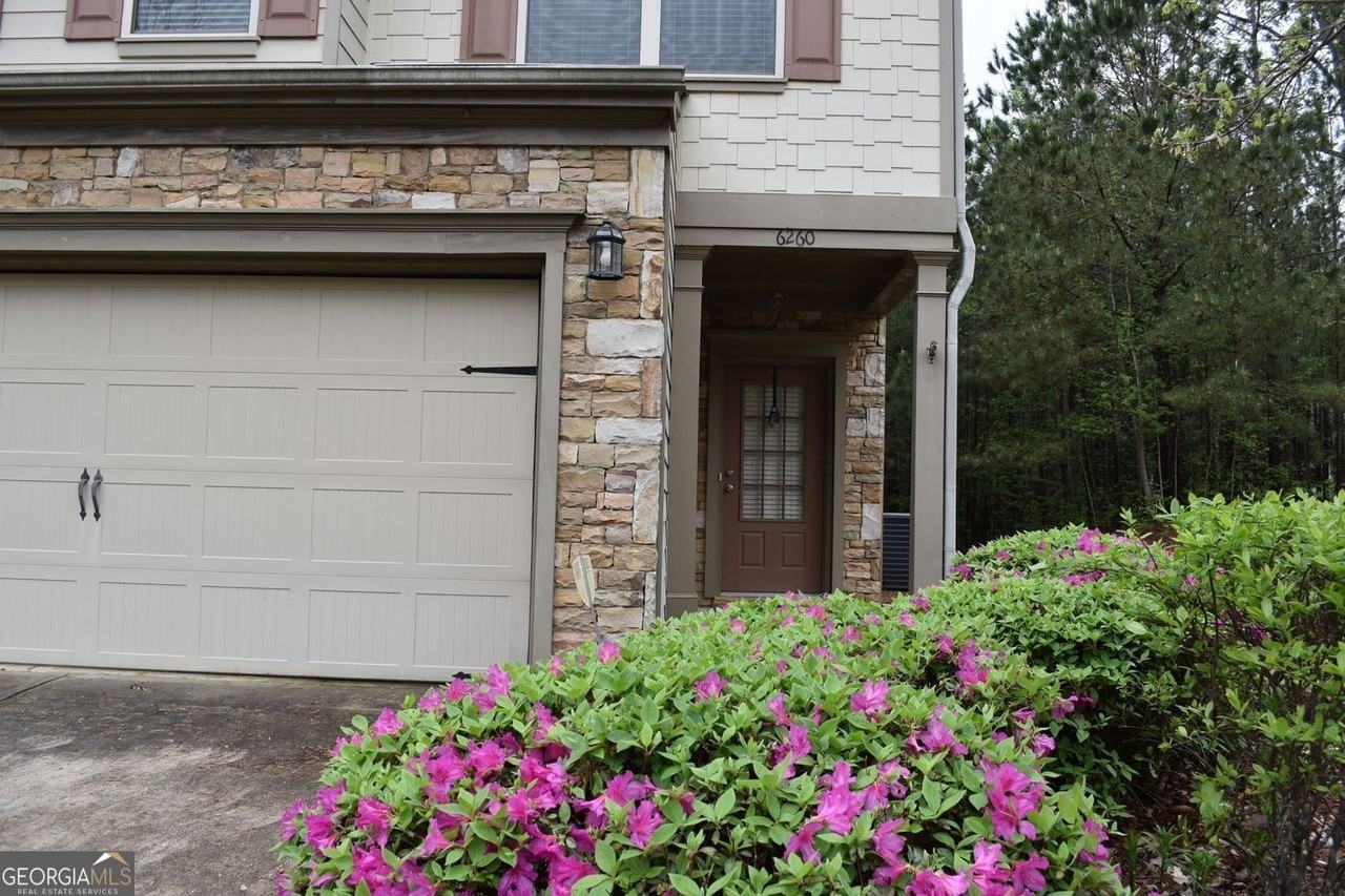 6260 Crested Moss Dr - Photo 3 of 24