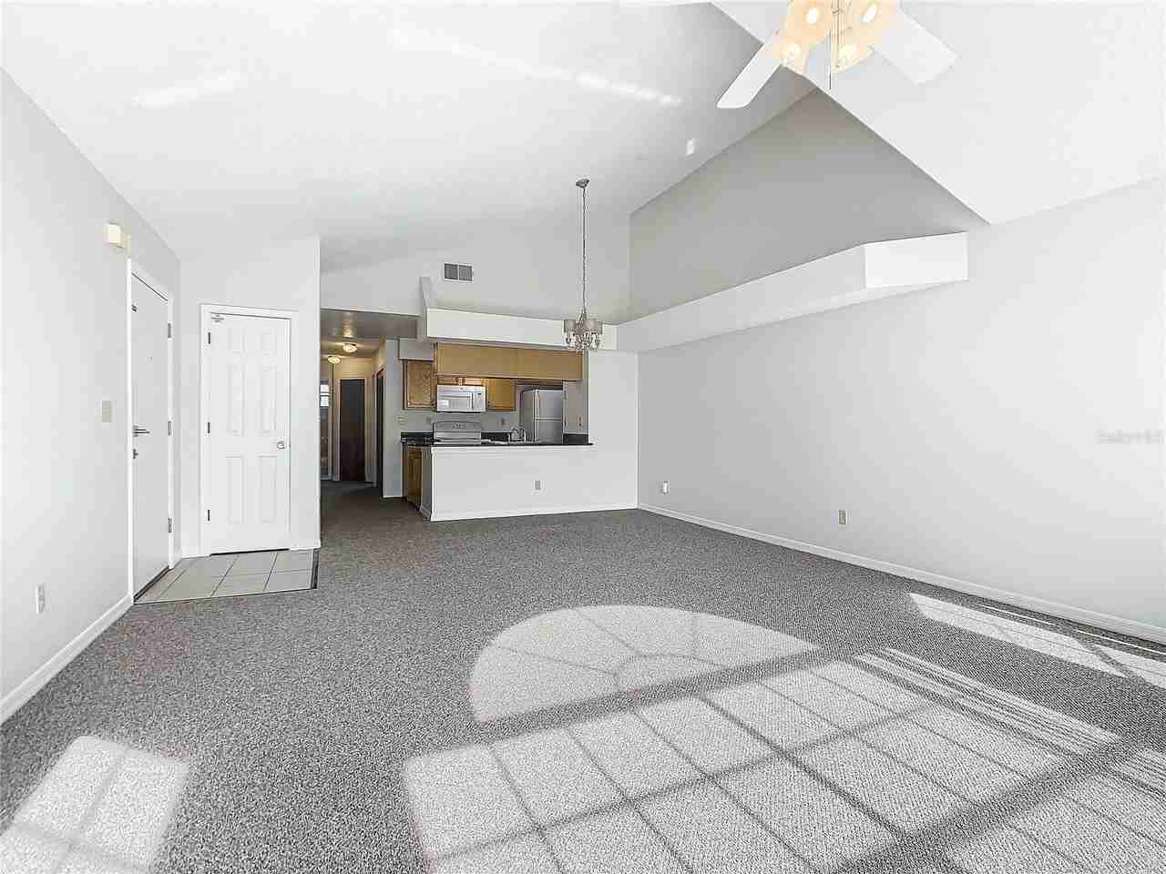 2721 N Poinciana Blvd - Photo 2 of 29