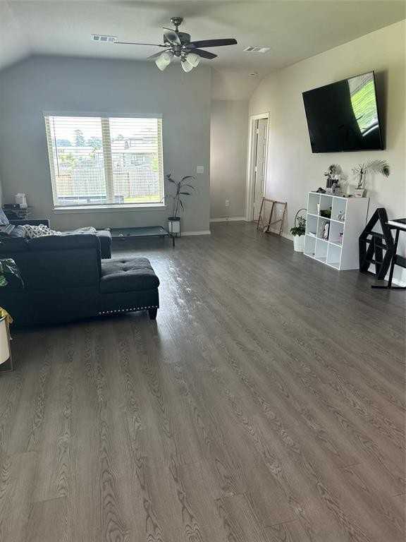 603 Levine Ct Court - Photo 3 of 14