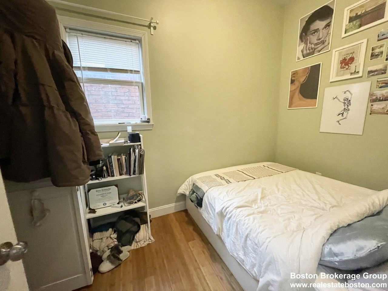 198 W 3rd St #5 - Photo 4 of 8