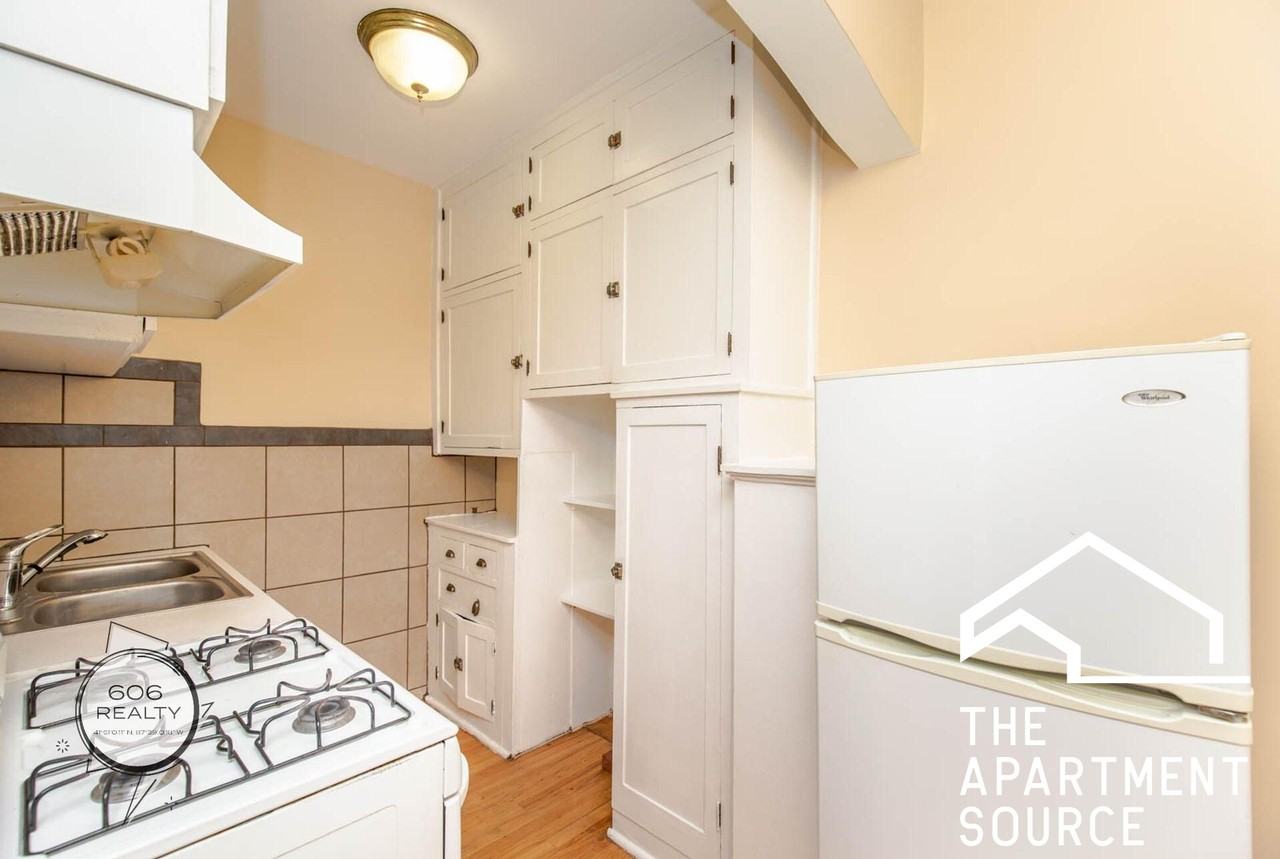 2801 N Keating Ave #309 - Photo 2 of 5