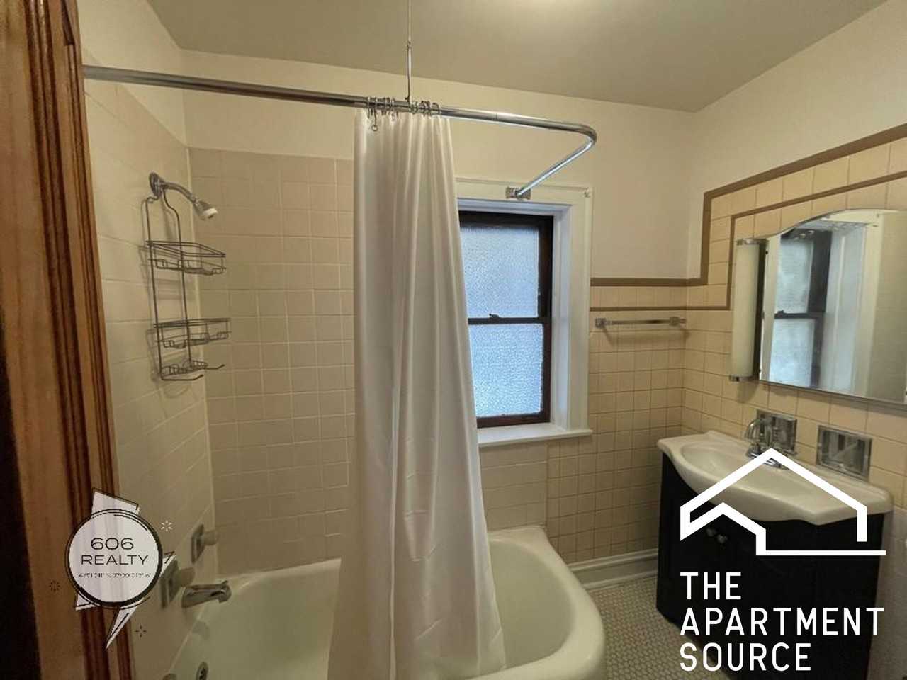 3148 N Linder Ave #2 - Photo 4 of 4