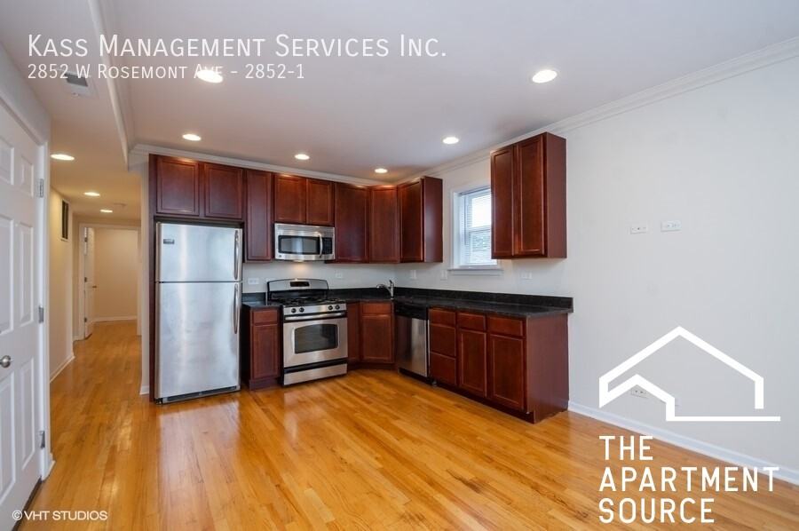 2852 W Rosemont Ave #1 - Photo 2 of 13