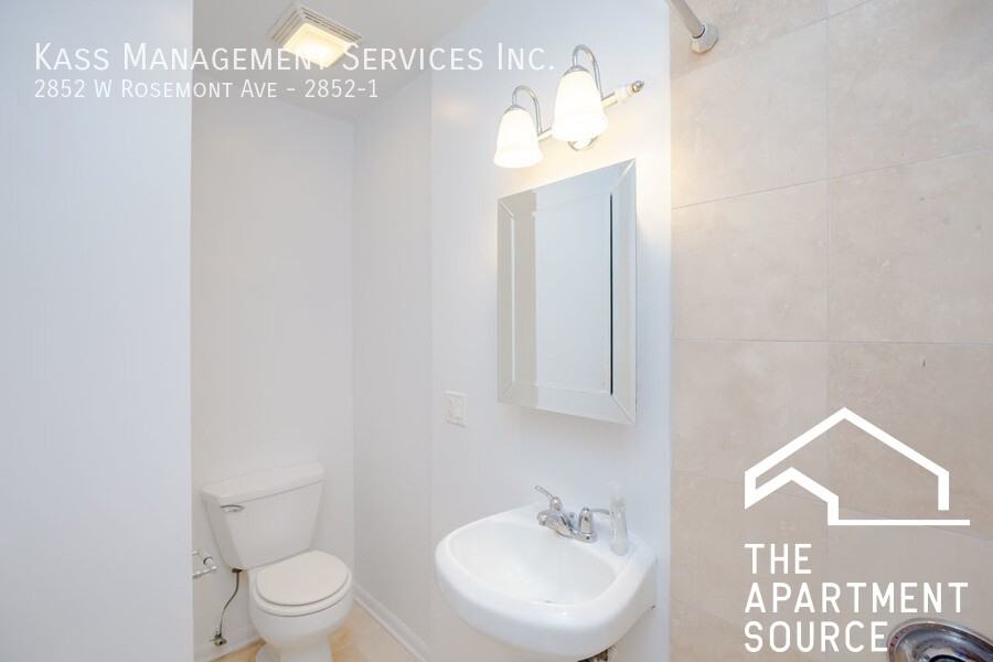 2852 W Rosemont Ave #1 - Photo 7 of 13