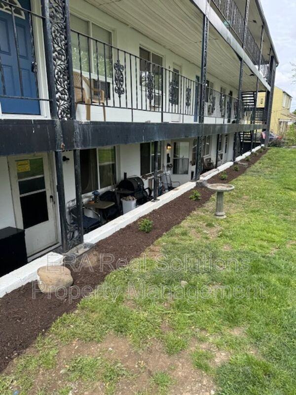 3400 Camp Chase Dr #2B - Photo 6 of 16