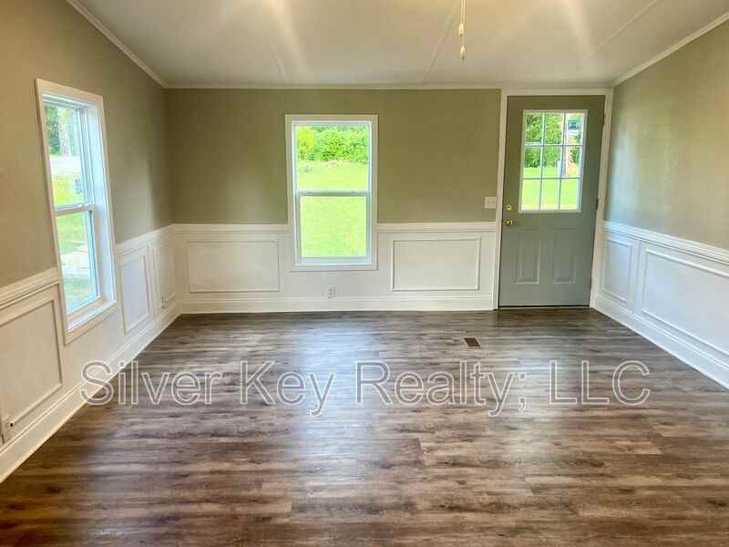 287 County Farm Rd - Photo 3 of 10