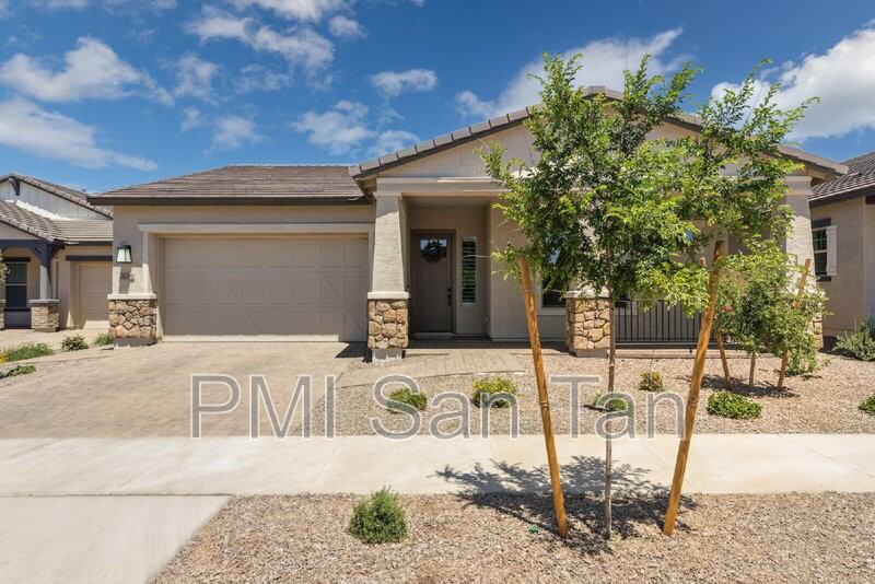 20598 E Avenida Del Valle - Photo 4 of 40