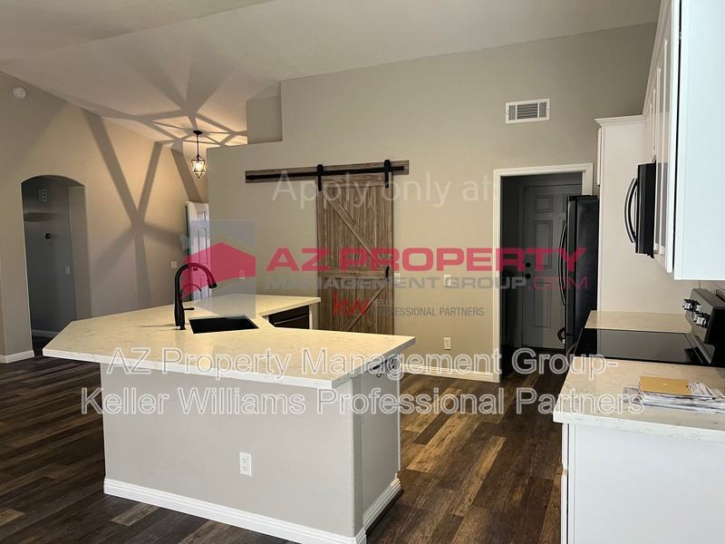 7732 W Ocotillo Rd - Photo 4 of 19