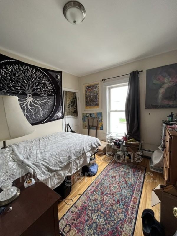 8 Park St #b - Photo 3 of 31