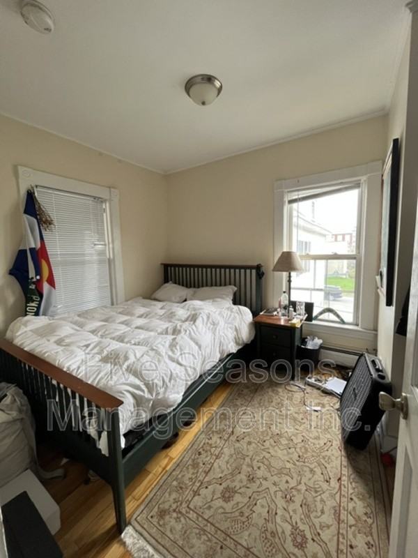 8 Park St #b - Photo 5 of 31