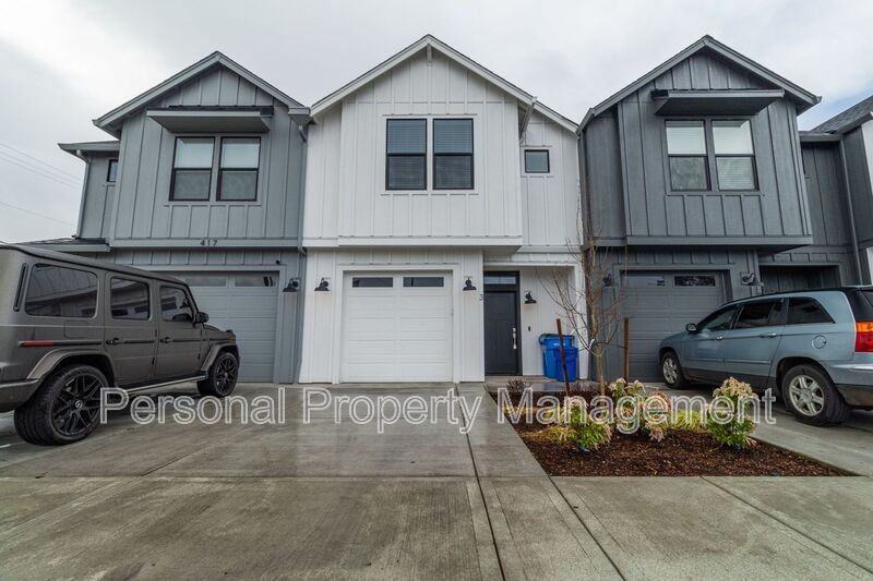 417 Ne Repass Rd #3