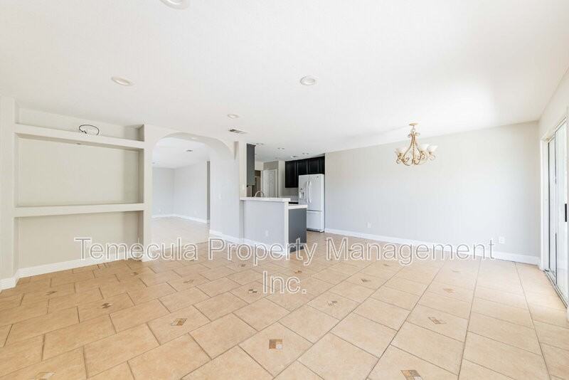 23353 Badger Creek Ln - Photo 7 of 19