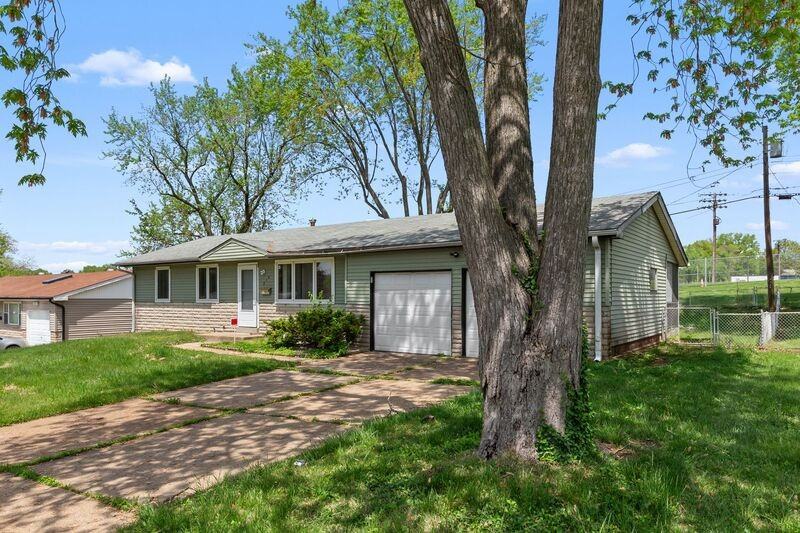 515 Topaz Ave - Photo 2 of 17