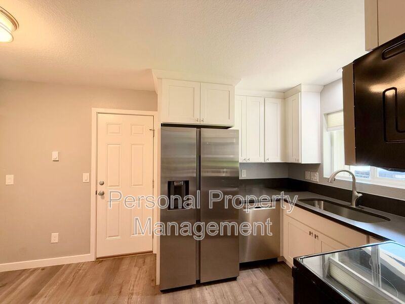 14008 Ne 10th St - Photo 6 of 15