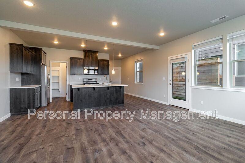 8715 Ne 43rd Pl - Photo 4 of 17