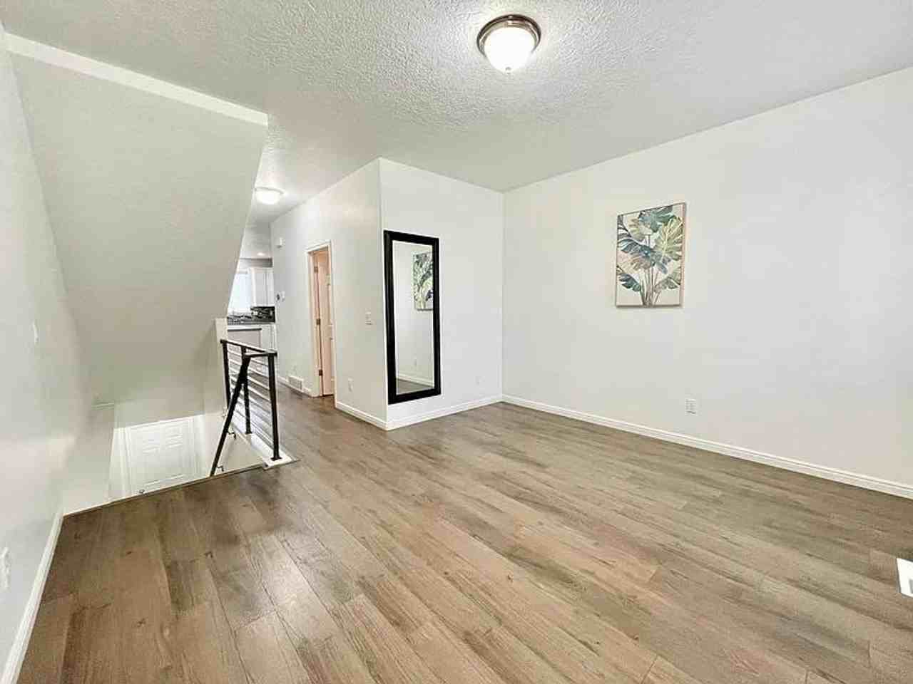 300 Alpinhof Cir - Photo 2 of 16