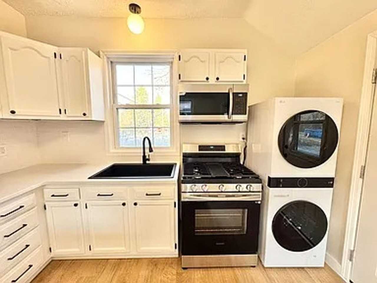 97 Noblestown Rd - Photo 3 of 10