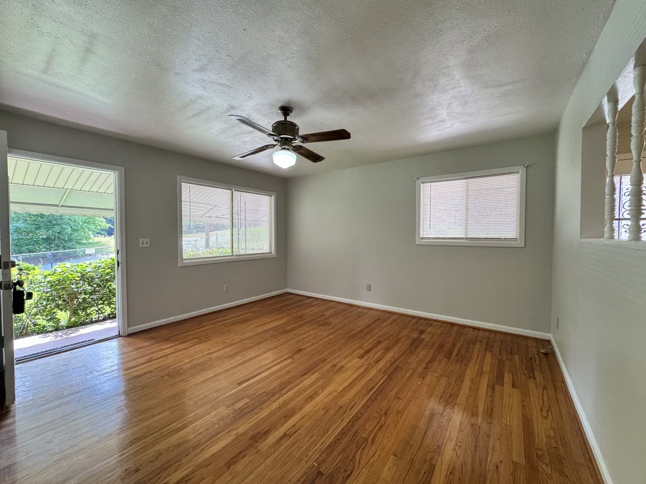 859 Southern Pines Dr - Photo 5 of 16