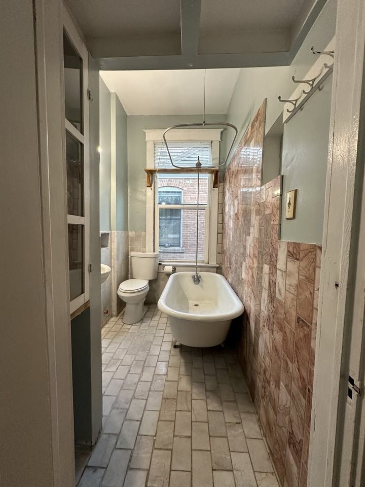 1008 Central Ave Sw - Photo 7 of 27