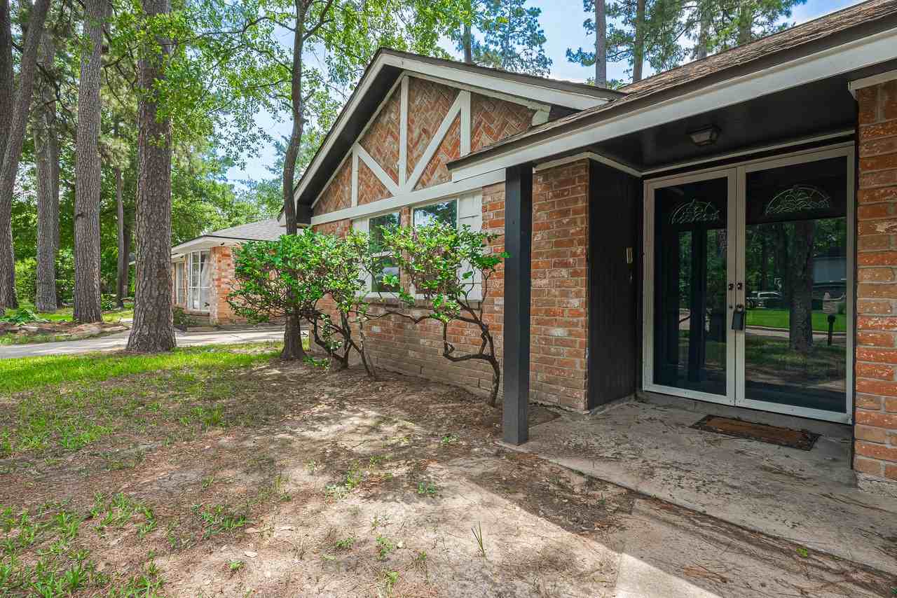 25303 Lynbriar Ln - Photo 4 of 50