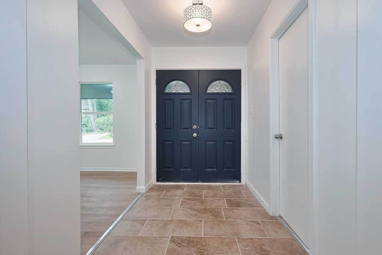 25303 Lynbriar Ln - Photo 7 of 50