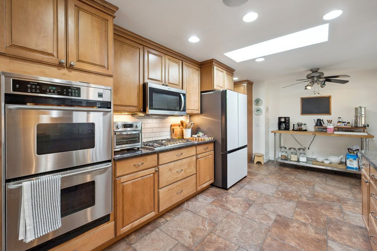 3300 Moore St #NA - Photo 3 of 14