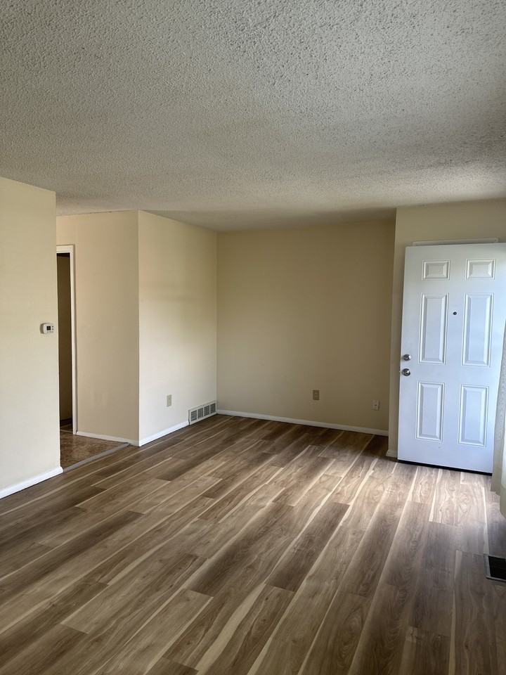 2901 Bridgewalk St - Photo 2 of 18